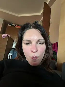 Snapshot of kinkysarahx chatting on April 10, 2026, 3:52 pm kinkysarahx online show from April 10, 2026, 3:52 pm