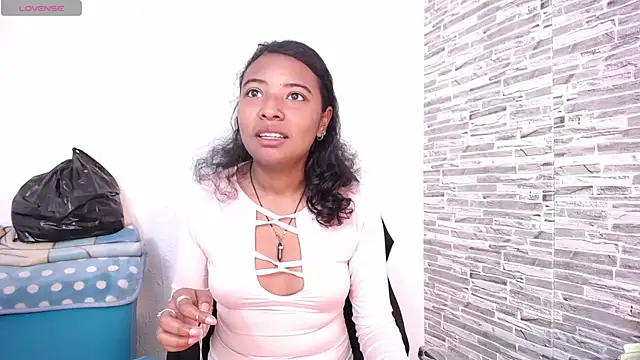 Snapshot of Zoe_Rider chatting on November 17, 2025, 12:42 pm Zoe Rider online show from November 17, 2025, 12:42 pm