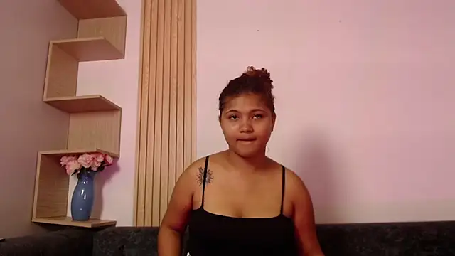 miel alisha online show from April 4, 2026, 1:28 pm