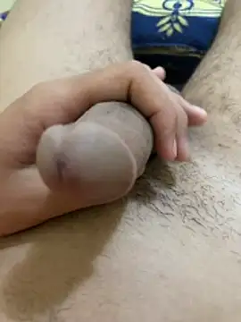 yoryy07 online show from April 15, 2026, 1:48 pm