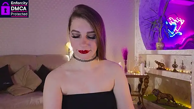 Snapshot of DoubleMeow chatting on November 5, 2025, 12:19 pm DoubleMeow online show from November 5, 2025, 12:19 pm