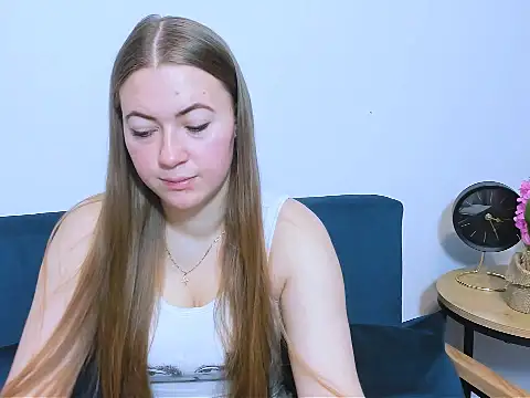 LeaNaughty online show from October 26, 2025, 5:19 am