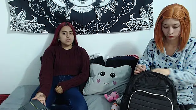 emily n abby online show from November 27, 2025, 12:27 pm