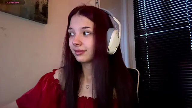 HanaMantanaDell online show from April 29, 2026, 3:27 pm