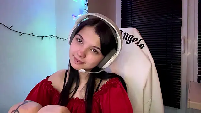 HanaMantanaDell online show from January 13, 2026, 4:11 pm