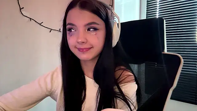 Snapshot of HanaMantanaDell chatting on February 20, 2026, 7:10 am HanaMantanaDell online show from February 20, 2026, 7:10 am