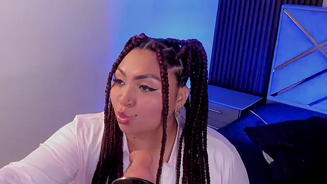 Snapshot of Halleyrosse chatting on November 21, 2025, 4:00 am Halleyrosse online show from November 21, 2025, 4:00 am