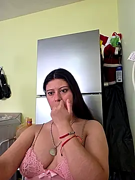 Snapshot of Alissun_ chatting on May 5, 2026, 11:30 pm Alissun online show from May 5, 2026, 11:30 pm