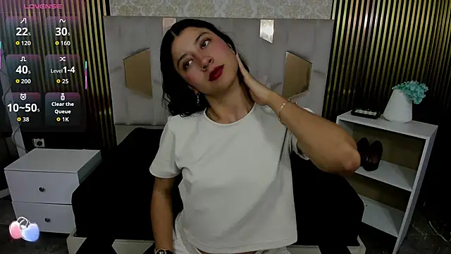 Snapshot of Adisson_Tay chatting on November 9, 2025, 8:24 pm Adisson Tay online show from November 9, 2025, 8:24 pm