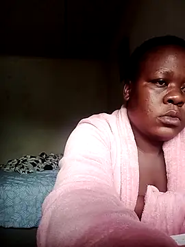 Snapshot of Roronae chatting on March 3, 2026, 11:50 am Roronae online show from March 3, 2026, 11:50 am