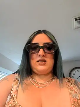 Snapshot of ImKatMeow chatting on April 25, 2026, 4:26 pm ImKatMeow online show from April 25, 2026, 4:26 pm
