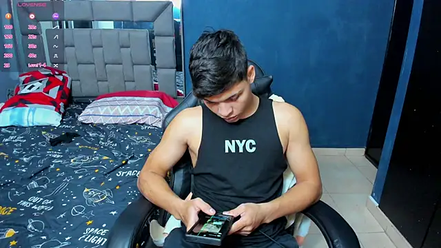 baby david 03 online show from February 18, 2026, 4:54 am