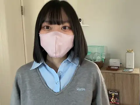 Snapshot of pinkudayo_girl chatting on April 20, 2026, 4:04 am pinkudayo girl online show from April 20, 2026, 4:04 am
