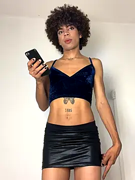 Snapshot of Juliethaaa_1 chatting on November 2, 2025, 5:01 am Juliethaaa 1 online show from November 2, 2025, 5:01 am