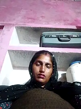 Snapshot of Pooja_shre chatting on November 11, 2025, 2:23 pm Pooja shre online show from November 11, 2025, 2:23 pm