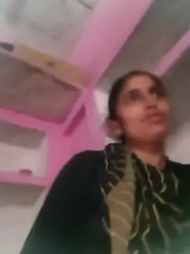 Snapshot of Pooja_shre chatting on February 16, 2026, 1:21 pm Pooja shre online show from February 16, 2026, 1:21 pm