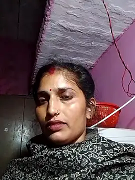 Snapshot of Pooja_shre chatting on November 16, 2025, 3:06 pm Pooja shre online show from November 16, 2025, 3:06 pm