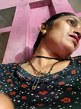 Snapshot of Pooja_shre chatting on February 26, 2026, 1:33 pm Pooja shre online show from February 26, 2026, 1:33 pm