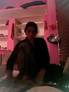 Snapshot of Pooja_shre chatting on February 14, 2026, 7:19 am Pooja shre online show from February 14, 2026, 7:19 am