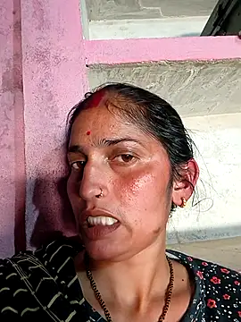 Snapshot of Pooja_shre chatting on February 9, 2026, 9:29 am Pooja shre online show from February 9, 2026, 9:29 am