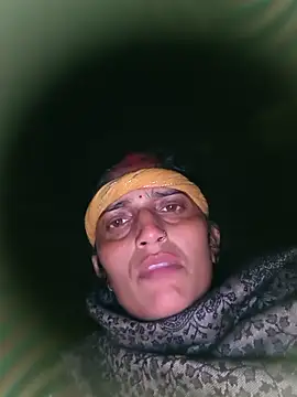 Snapshot of Pooja_shre chatting on December 2, 2025, 2:08 pm Pooja shre online show from December 2, 2025, 2:08 pm