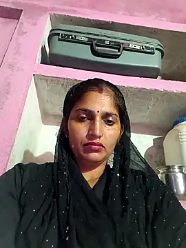 Snapshot of Pooja_shre chatting on November 27, 2025, 2:50 pm Pooja shre online show from November 27, 2025, 2:50 pm