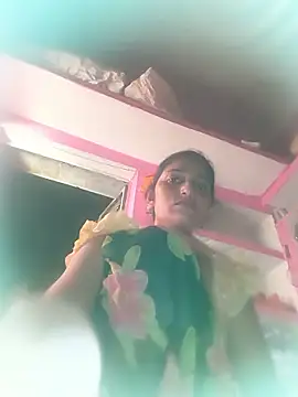 Snapshot of Pooja_shre chatting on June 28, 2026, 2:29 am Pooja shre online show from June 28, 2026, 2:29 am