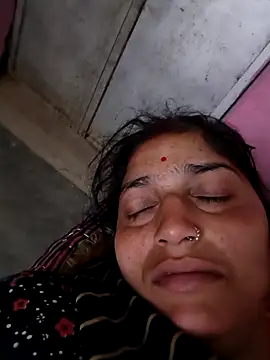 Snapshot of Pooja_shre chatting on February 7, 2026, 7:33 pm Pooja shre online show from February 7, 2026, 7:33 pm