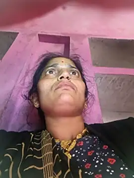 Snapshot of Pooja_shre chatting on February 12, 2026, 6:51 pm Pooja shre online show from February 12, 2026, 6:51 pm