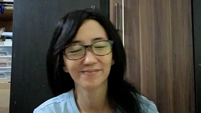 Snapshot of princessD077 chatting on July 17, 2026, 4:15 pm princessD077 online show from July 17, 2026, 4:15 pm