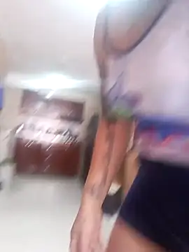 AmeliHoney online show from November 27, 2025, 1:55 pm