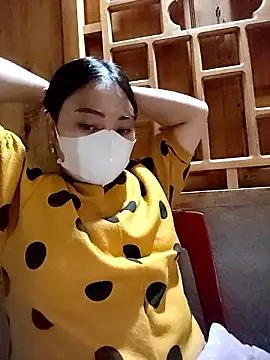 Snapshot of Sinhlinh2020 chatting on October 22, 2025, 12:37 pm Sinhlinh2020 online show from October 22, 2025, 12:37 pm