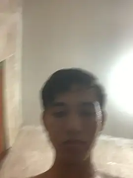 Snapshot of Alex_king17 chatting on April 7, 2026, 6:37 am Alex king17 online show from April 7, 2026, 6:37 am