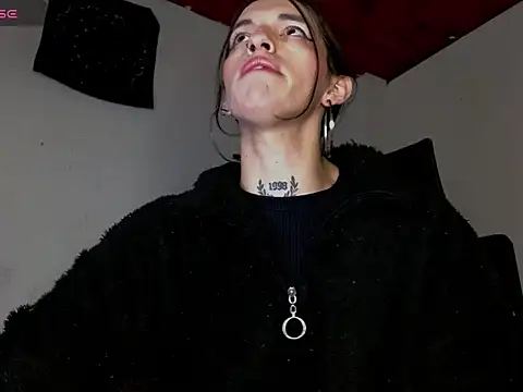 Snapshot of Scarlett_crastrawberry chatting on April 12, 2026, 12:03 am Scarlett crastrawberry online show from April 12, 2026, 12:03 am