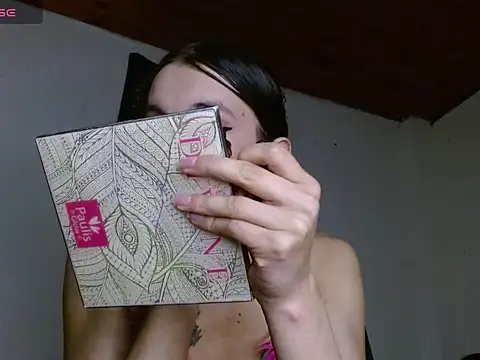 Snapshot of Scarlett_crastrawberry chatting on March 20, 2026, 7:48 pm Scarlett crastrawberry online show from March 20, 2026, 7:48 pm