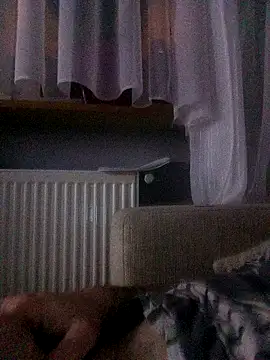 PeteR1987- online show from October 21, 2025, 12:54 am