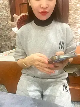 Phale2x online show from December 2, 2025, 2:01 am