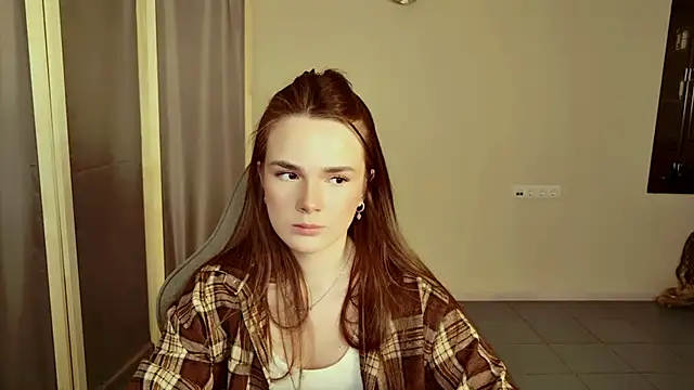 Snapshot of May_Bloom chatting on March 13, 2026, 1:05 pm May Bloom online show from March 13, 2026, 1:05 pm