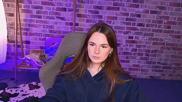 Snapshot of May_Bloom chatting on April 9, 2026, 2:12 pm May Bloom online show from April 9, 2026, 2:12 pm