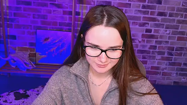 Snapshot of May_Bloom chatting on April 10, 2026, 2:13 pm May Bloom online show from April 10, 2026, 2:13 pm