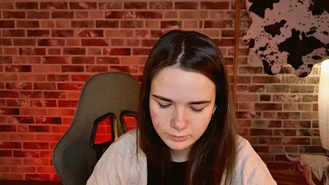 Snapshot of May_Bloom chatting on February 18, 2026, 6:11 am May Bloom online show from February 18, 2026, 6:11 am