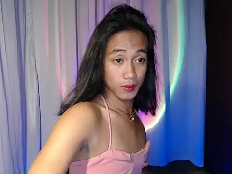 taylaxuxu online show from March 16, 2026, 1:26 pm