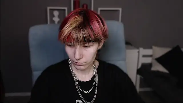 guitarandangell online show from March 27, 2026, 1:01 pm