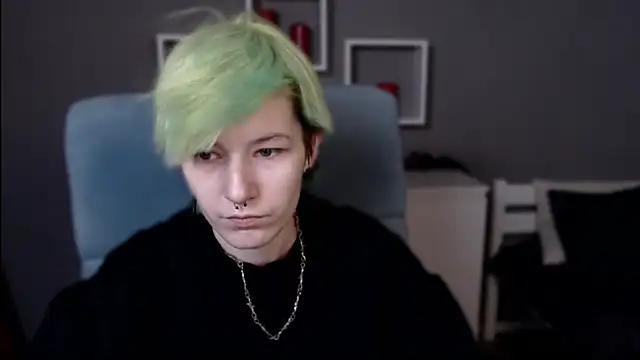 Snapshot of guitarandangell chatting on November 1, 2025, 11:15 am guitarandangell online show from November 1, 2025, 11:15 am