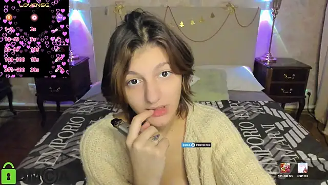 A Skyy online show from February 1, 2026, 9:02 pm