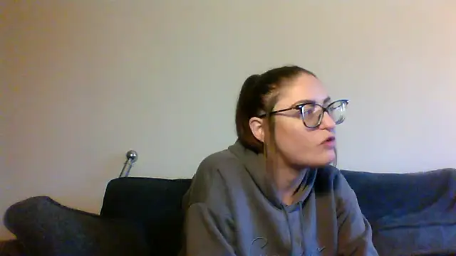 Snapshot of fatal_lover chatting on November 4, 2025, 3:49 pm fatal lover online show from November 4, 2025, 3:49 pm