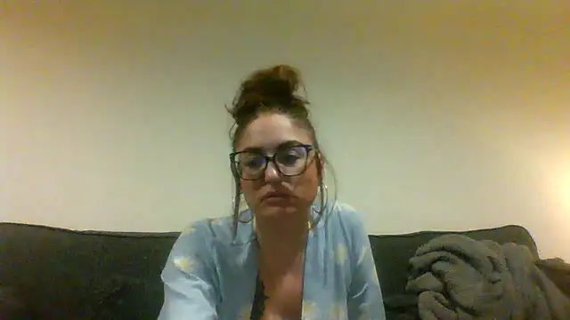 Snapshot of fatal_lover chatting on October 28, 2025, 2:45 am fatal lover online show from October 28, 2025, 2:45 am