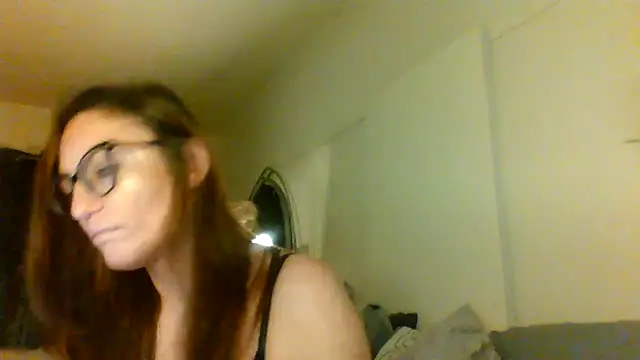 Snapshot of fatal_lover chatting on November 12, 2025, 1:32 am fatal lover online show from November 12, 2025, 1:32 am