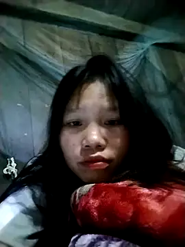 linh-miu99 online show from October 17, 2025, 2:08 pm