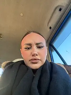 Snapshot of KiraSunshine chatting on January 11, 2026, 3:57 am KiraSunshine online show from January 11, 2026, 3:57 am